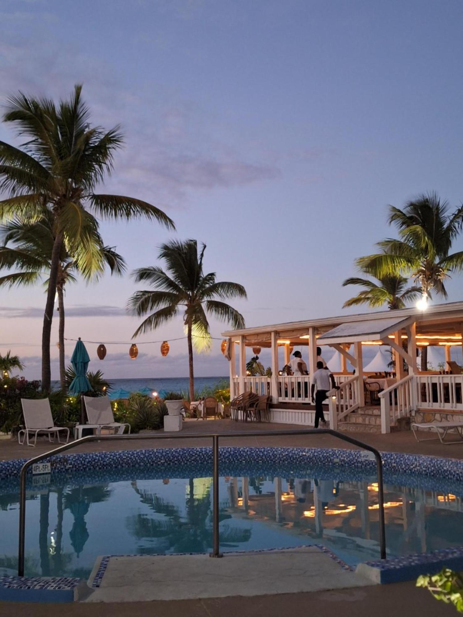 גרייס ביי Sibonne Beach Hotel מראה חיצוני תמונה